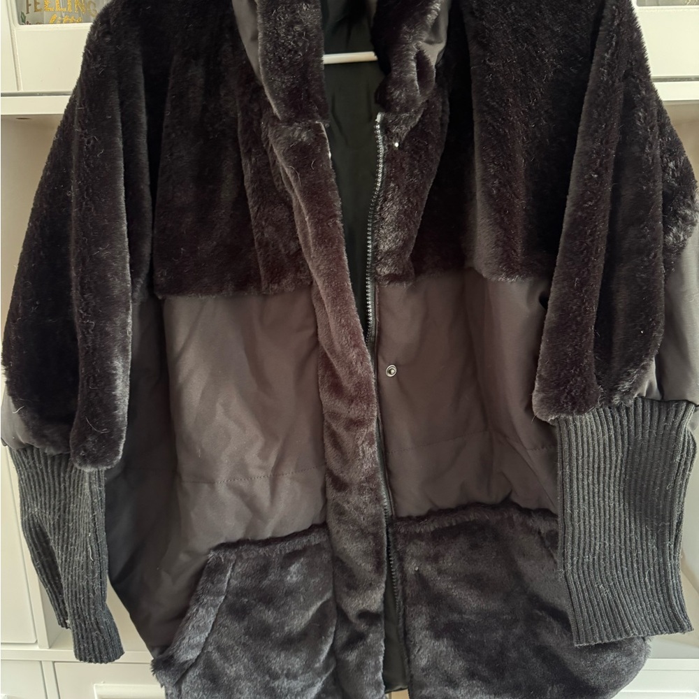 Ladies jacket - Picture 2 of 9
